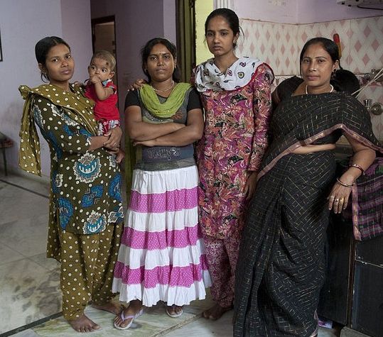 ӡ�ȴ��л����е�һȺ�������� 