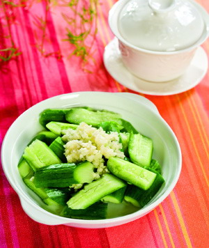 蒜泥拌黄瓜 蒜泥拌黄瓜