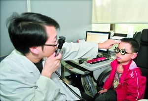(记者乔军伟摄) (记者乔军伟摄)