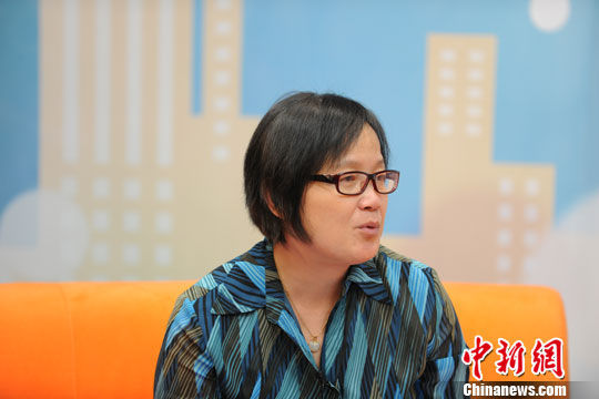 北京大学人民医院生殖医学中心主任沈浣做客中新网健康频道视频访谈间 中新网 张越 摄 北京大学人民医院生殖医学中心主任沈浣做客中新网健康频道视频访谈间 中新网 张越 摄