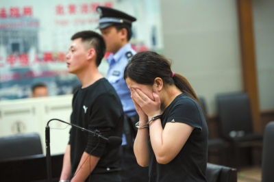 “虎妈”打死幼子 “虎妈”打死幼子