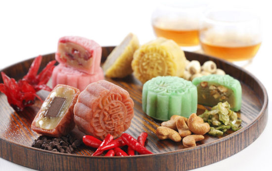 琳琅满目各色月饼 琳琅满目各色月饼