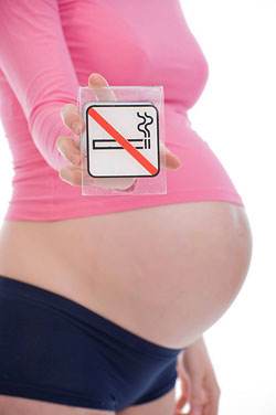 丹麦研究:孕妇吸烟或提高孩子视力受损风险