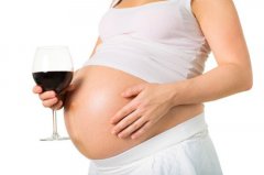 孕妇喝酒 影响孩子容貌